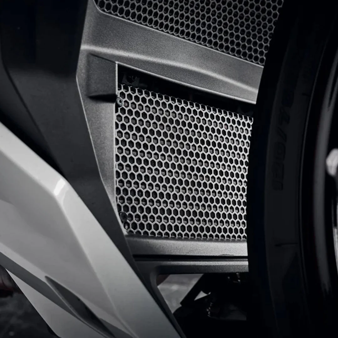 EVOTECH BMW S 1000 RR RADIATOR AND OIL COOLER GUARD SET (2019-2022) - Image 3