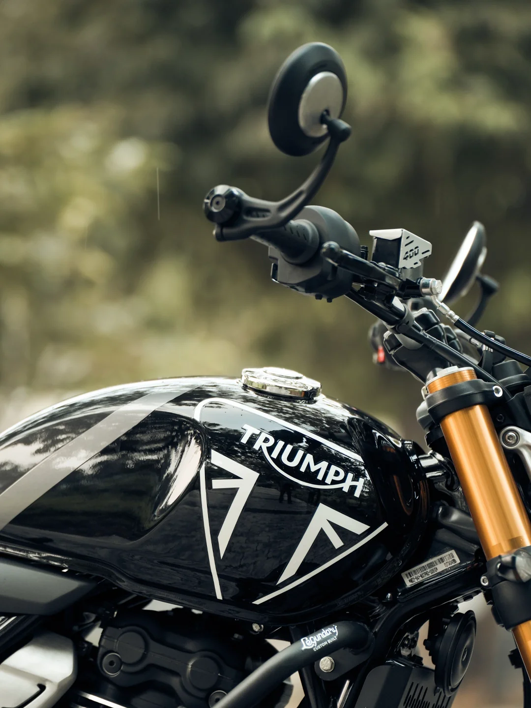 LEGUNDARY TRIUMPH SPEED 400/T4/SCRAMBLER 400XC/THRUXTON/ TRICORN FRONT OIL CAP - Image 3