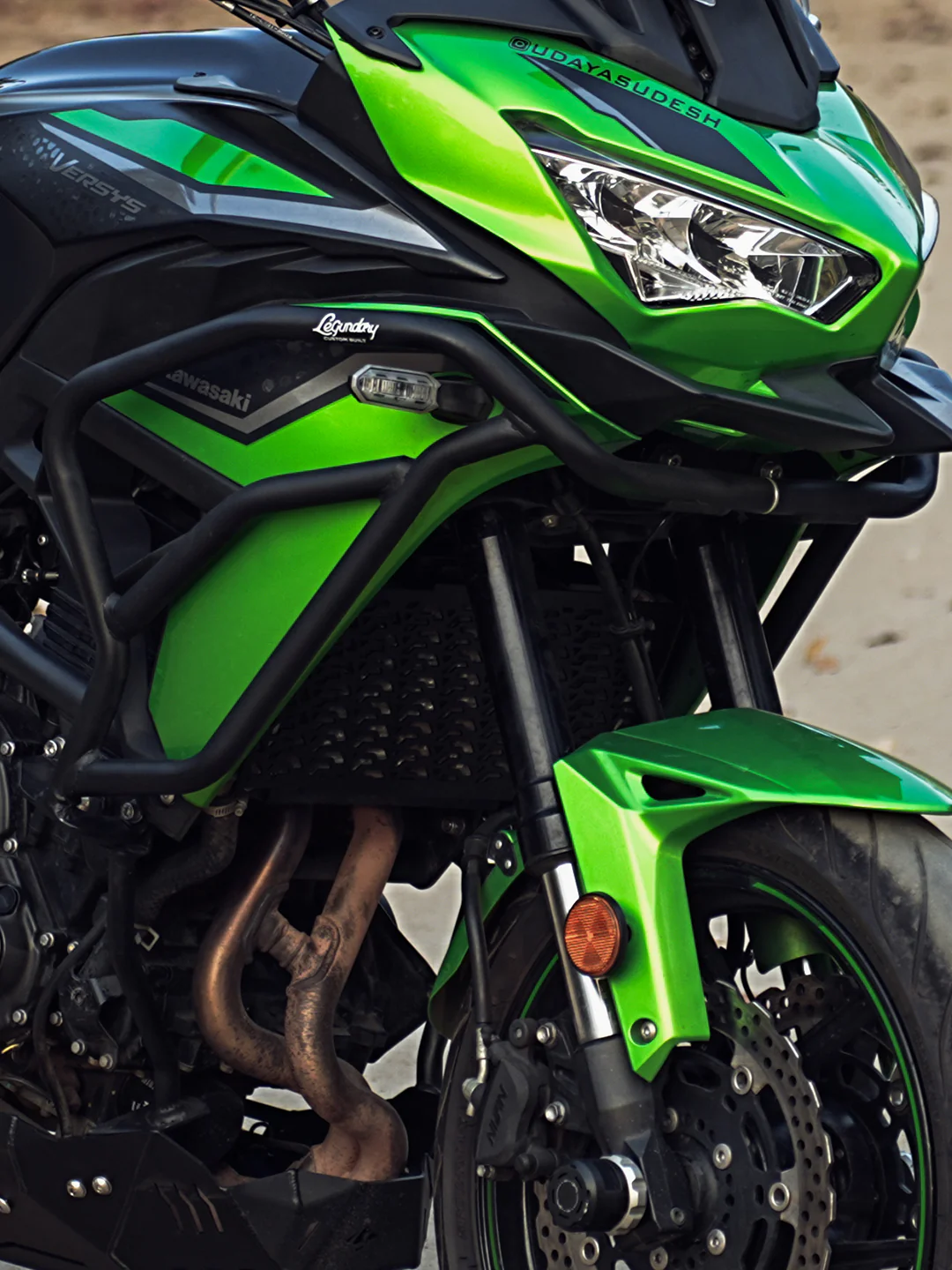 Legundary Kawasaki Versys 650 Vector Radiator Grill Black - Image 3