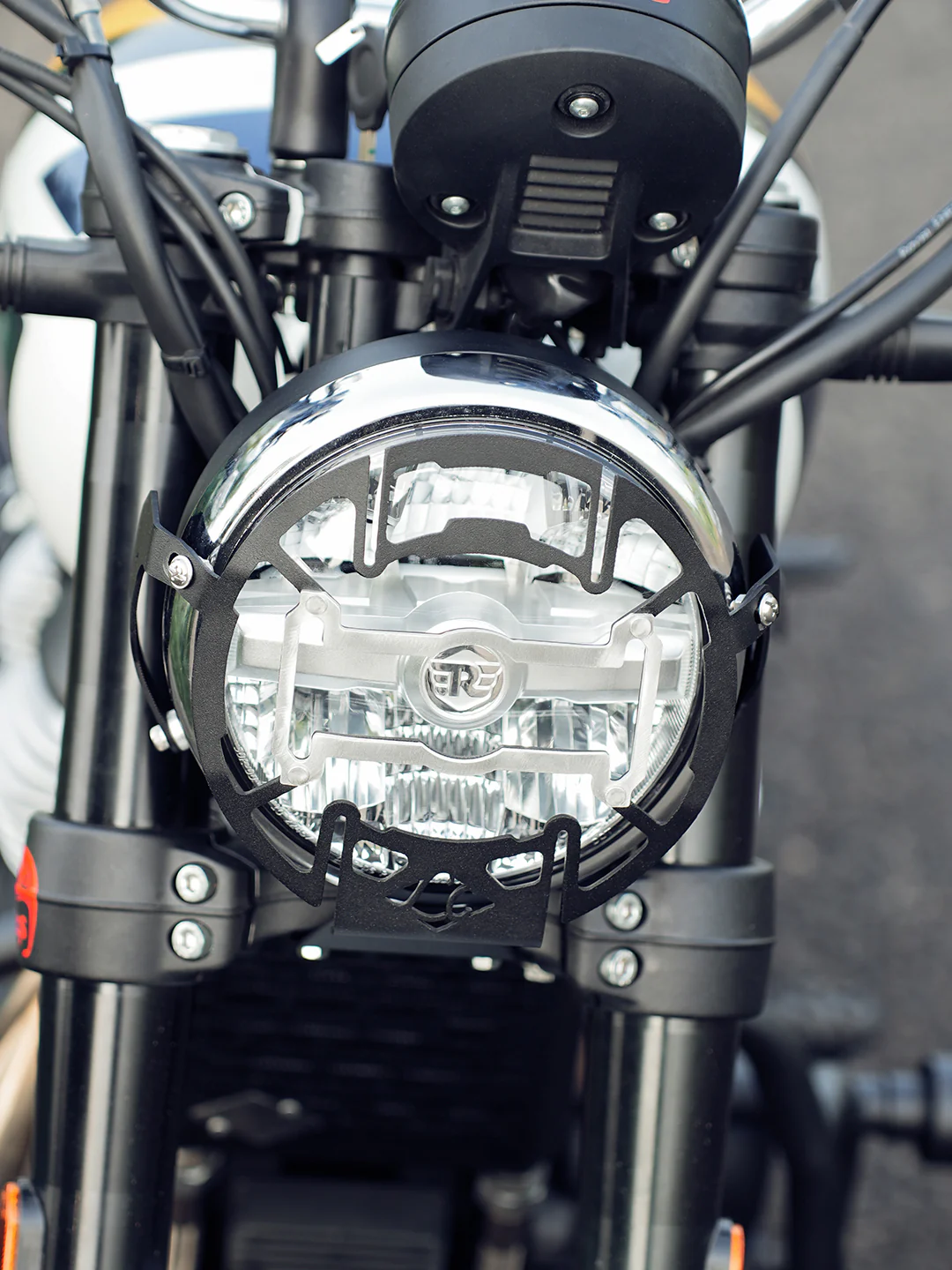 Legundary RE Bear 650 Mig Headlight Grill With Number Plate