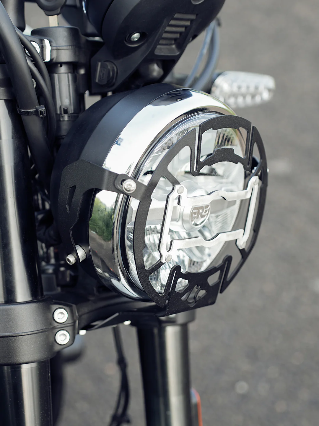 Legundary RE Bear 650 Mig Headlight Grill With Number Plate - Image 3
