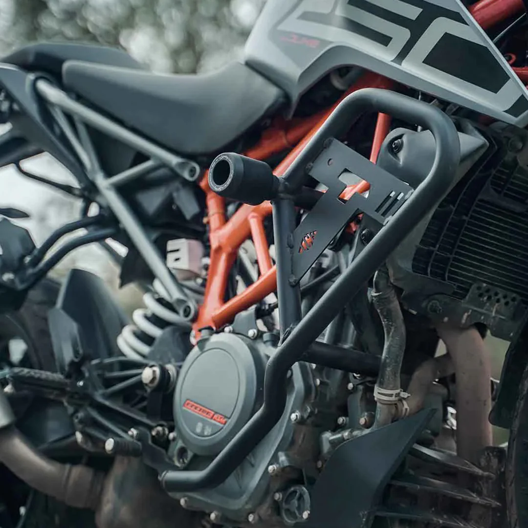 Legundary KTM Duke 250 Pegasus Crashguard With Slider - Image 5