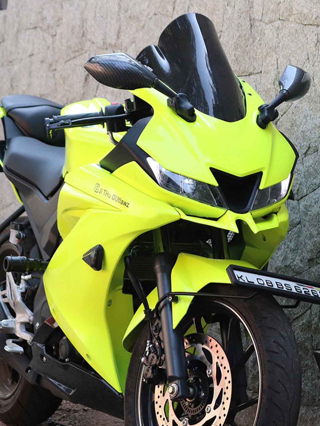Yamaha R15 V3 Bolt Visor - Image 3