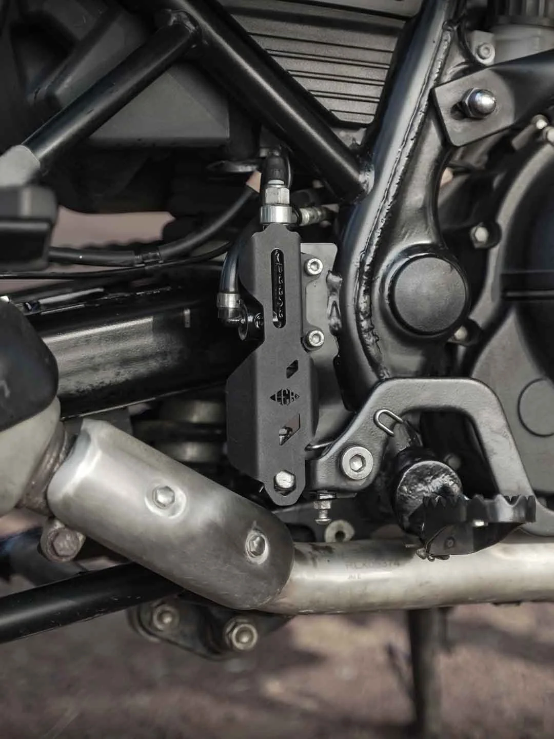 Legundary Himalayan Master Cylinder Guard Black