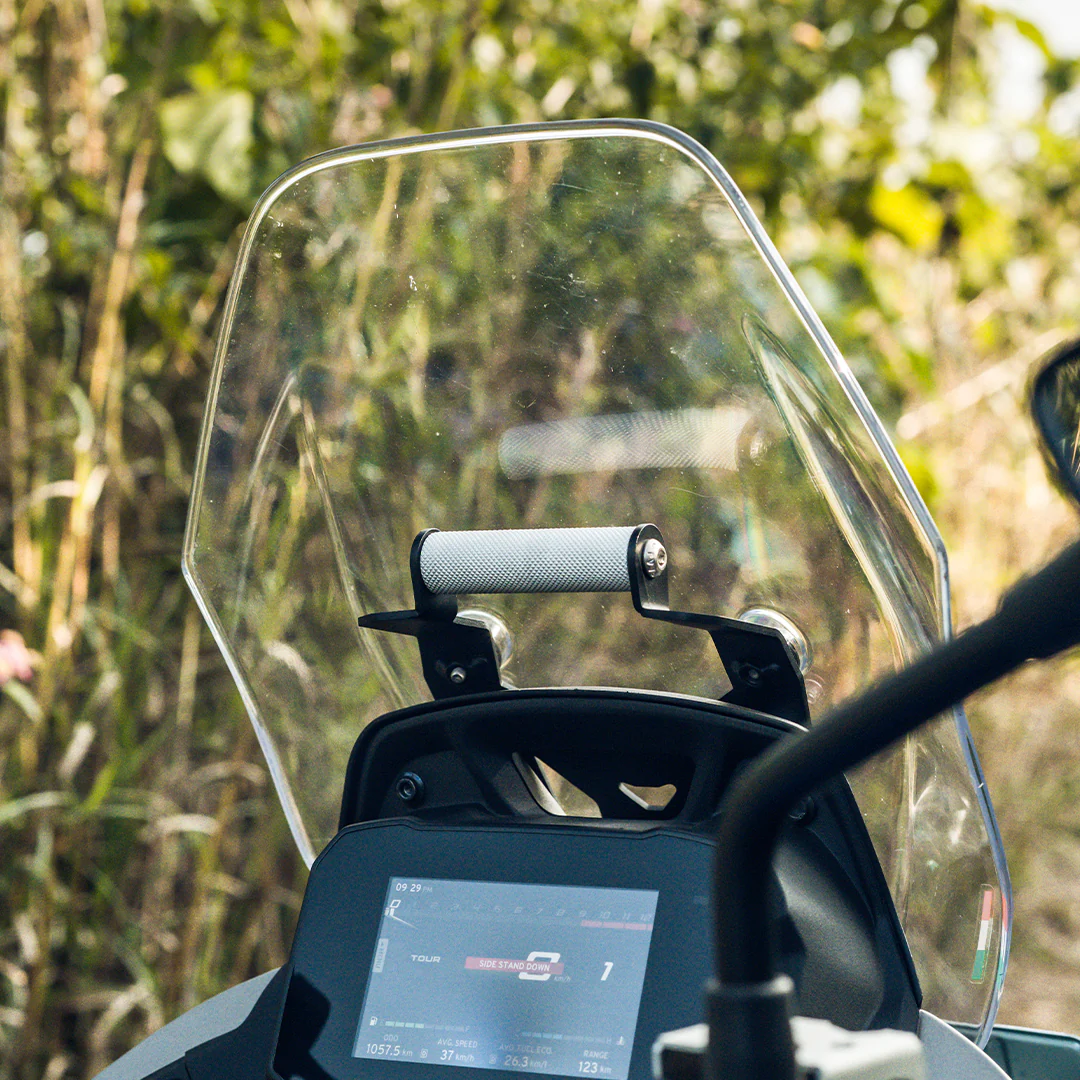 Legundary TVS APACHE RTX 300 PLOIGOS GPS MOUNT WITH VISOR EXTENDER